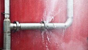 Signs of Leaking Plumbing in Your Home