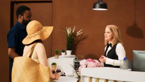 How to Save Money When Booking a Hotel in London
