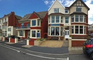 The Windsor Carlton, Gynn Avenue